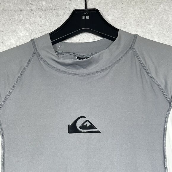 Quiksilver All Time Short Sleeve Rash Guard Mens Size Large Gray White Black - Picture 2 of 13